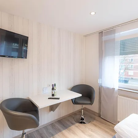 Отель Messe-hotelzimmer-appartements