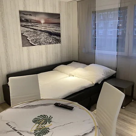 Messe-hotelzimmer-appartements Отель 4*
