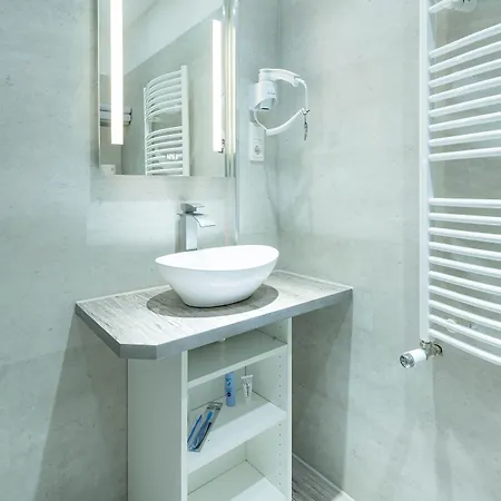Messe-hotelzimmer-appartements Отель Леверкузен