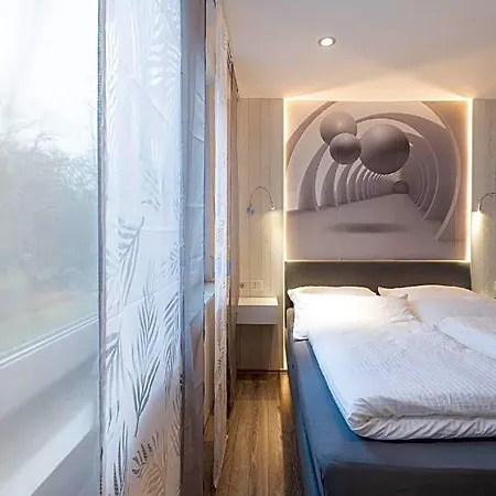Отель Messe-hotelzimmer-appartements