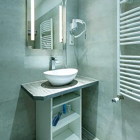 Messe-hotelzimmer-appartements Отель Леверкузен
