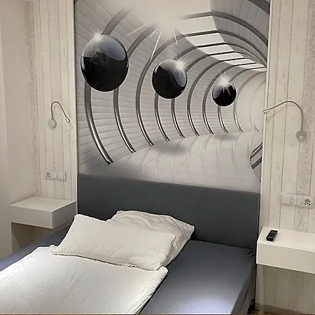 Messe-hotelzimmer-appartements Отель Леверкузен