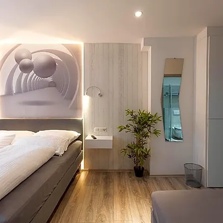 Messe-hotelzimmer-appartements Отель